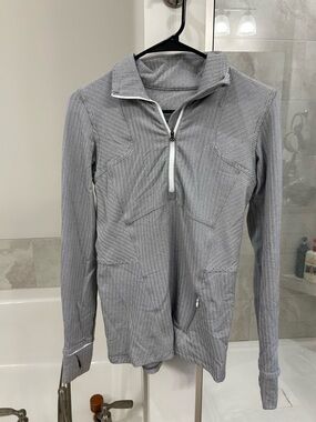 Lululemon Pullover